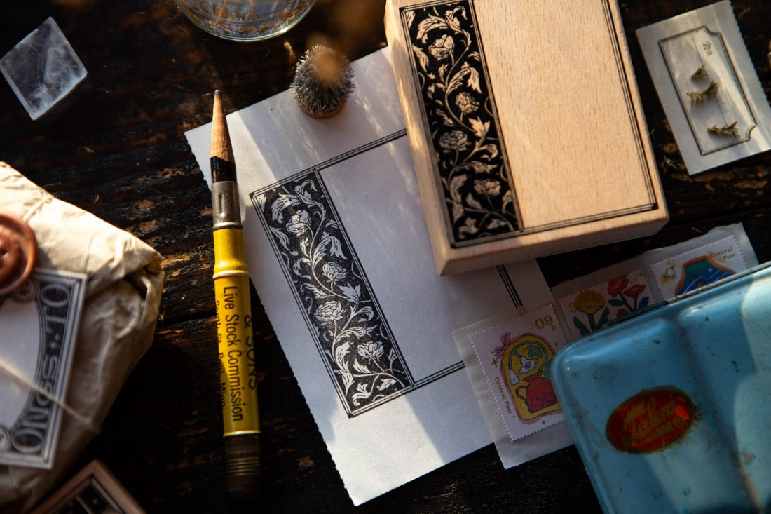 OURS Flower Frame A Rubber Stamp
