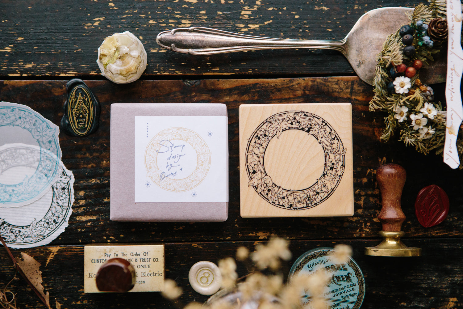 OURS Wild Grape Frame Rubber Stamp