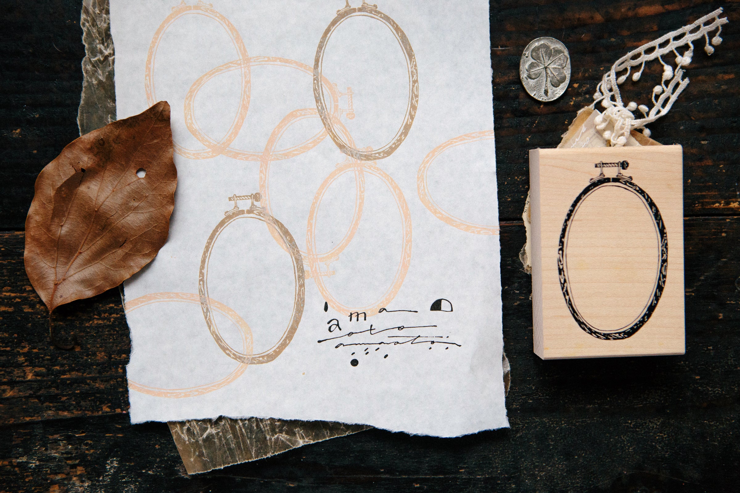 OURS Ellipse Embroidery Hoop Rubber Stamp