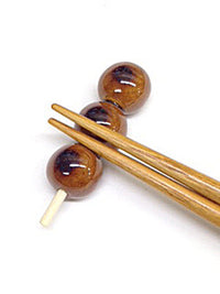 Mitarashi dango ceramic chopstick rest with chopsticks