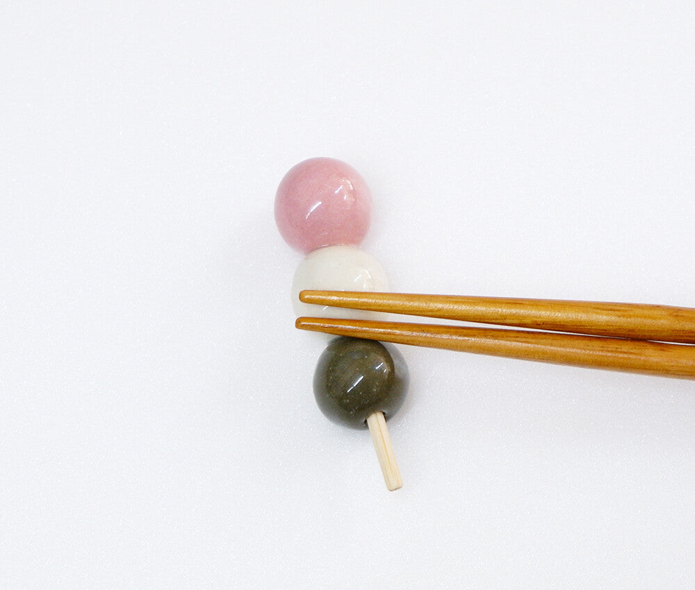 Sanshoku dango ceramic chopstick rest with chopsticks