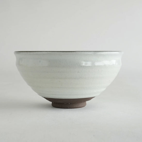 SALIU Tanzangama Kohiki Matcha Bowl (White)